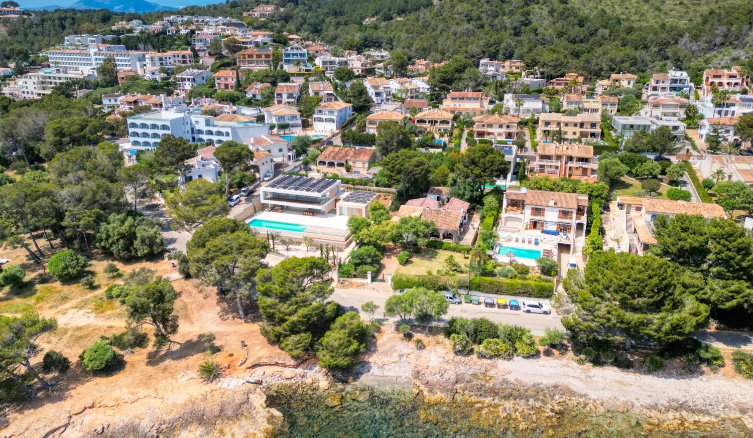 Villa-am-Meer-in-Alcanada-Alcudia