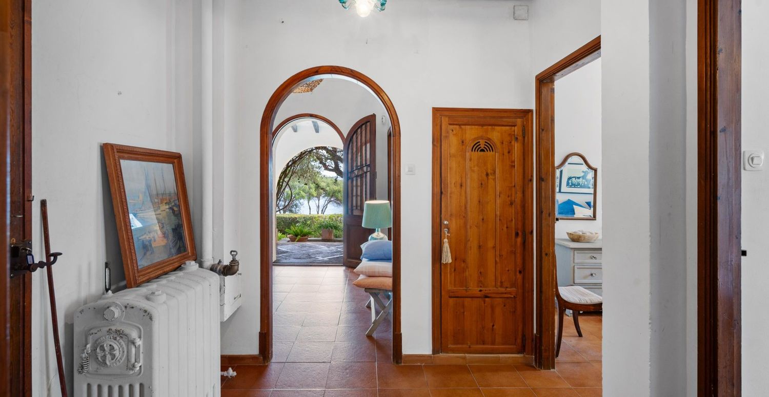 Villa-am-Meer-in-Alcanada-Alcudia