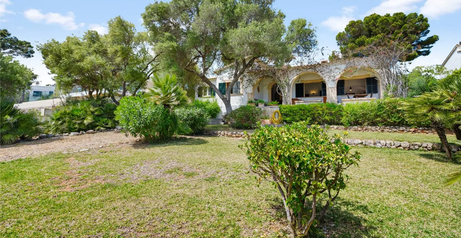 Villa-am-Meer-in-Alcanada-Alcudia