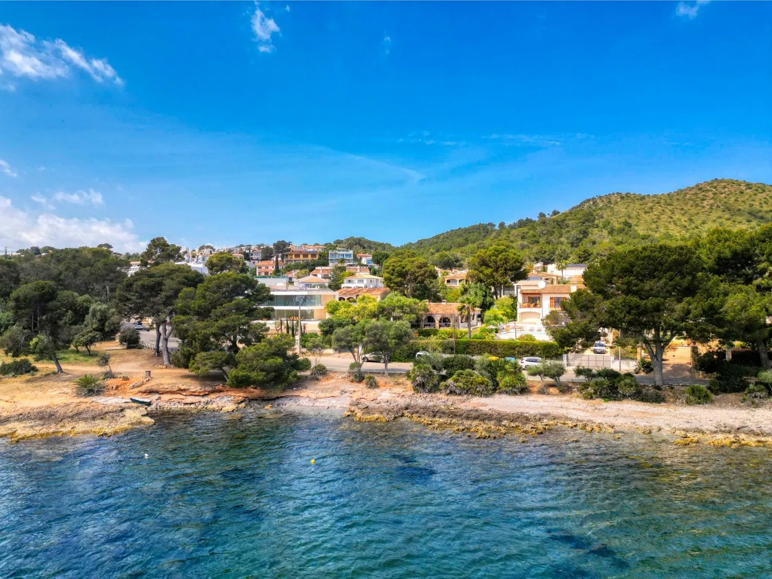 Villa-front-at-sea-in-Alcanada-Alcudia