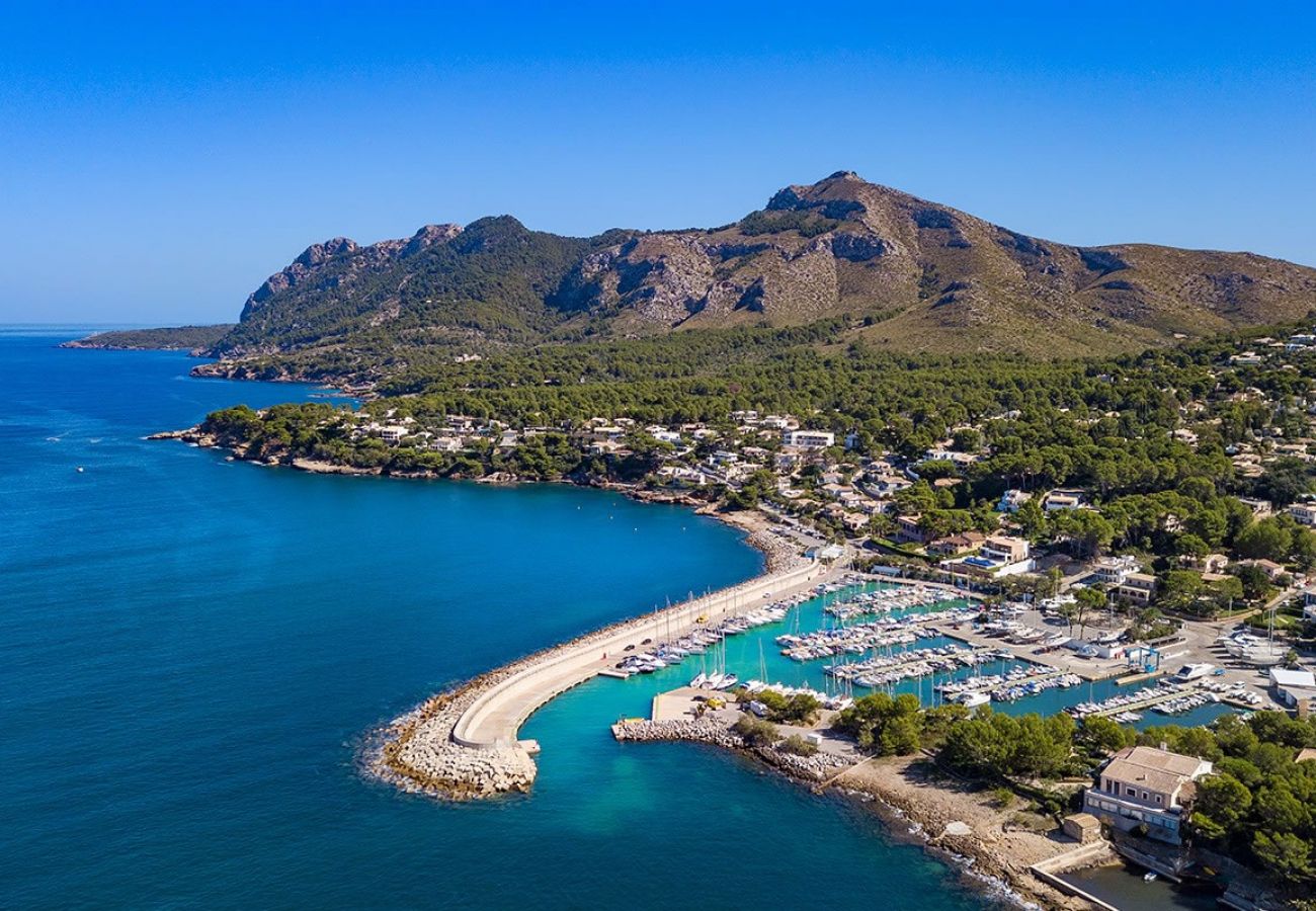 Baugrundstück-für-Villa-mit-Pool-auf-Bonaire-Alcudia