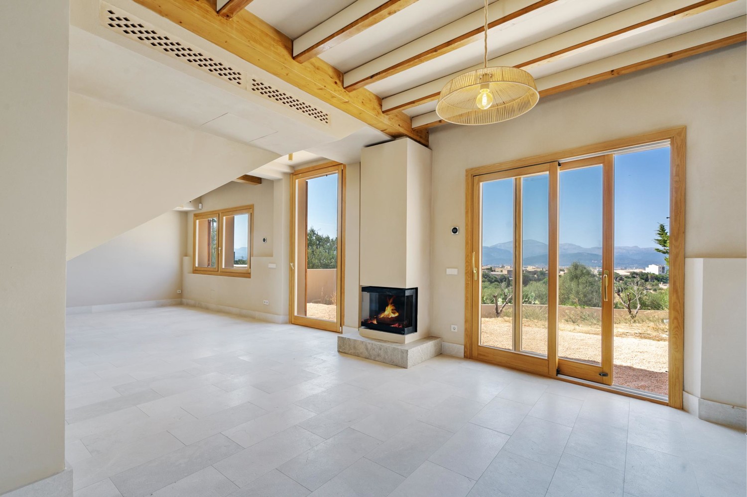 Haus-mit-Pool-und-Garten-in-Muro-Mallorca