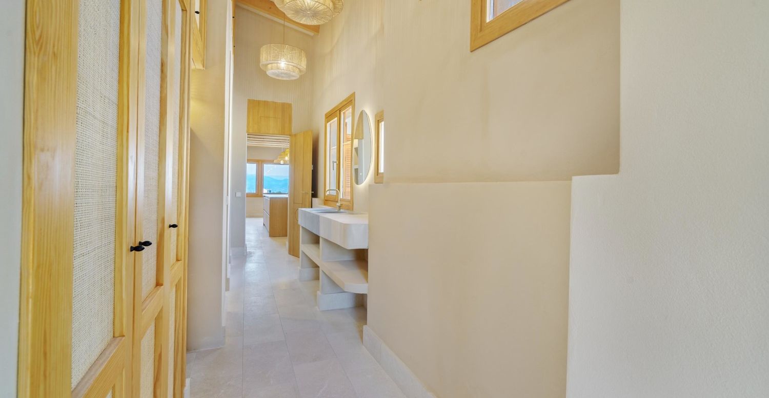 Haus-mit-Pool-und-Garten-in-Muro-Mallorca