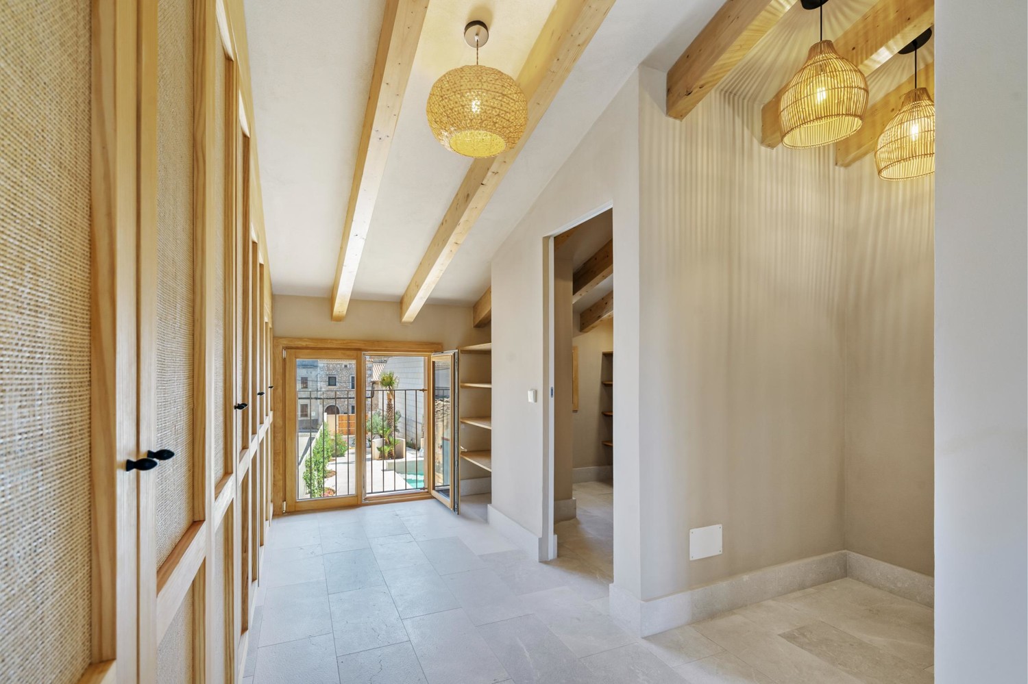 Haus-mit-Pool-und-Garten-in-Muro-Mallorca