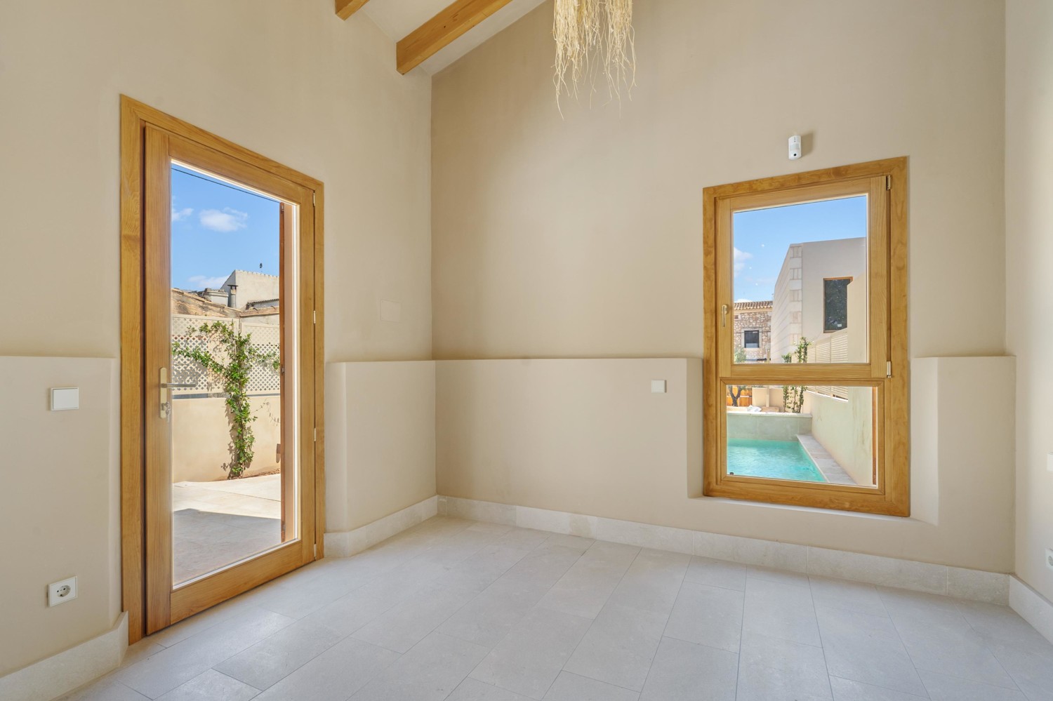 Haus-mit-Pool-und-Garten-in-Muro-Mallorca