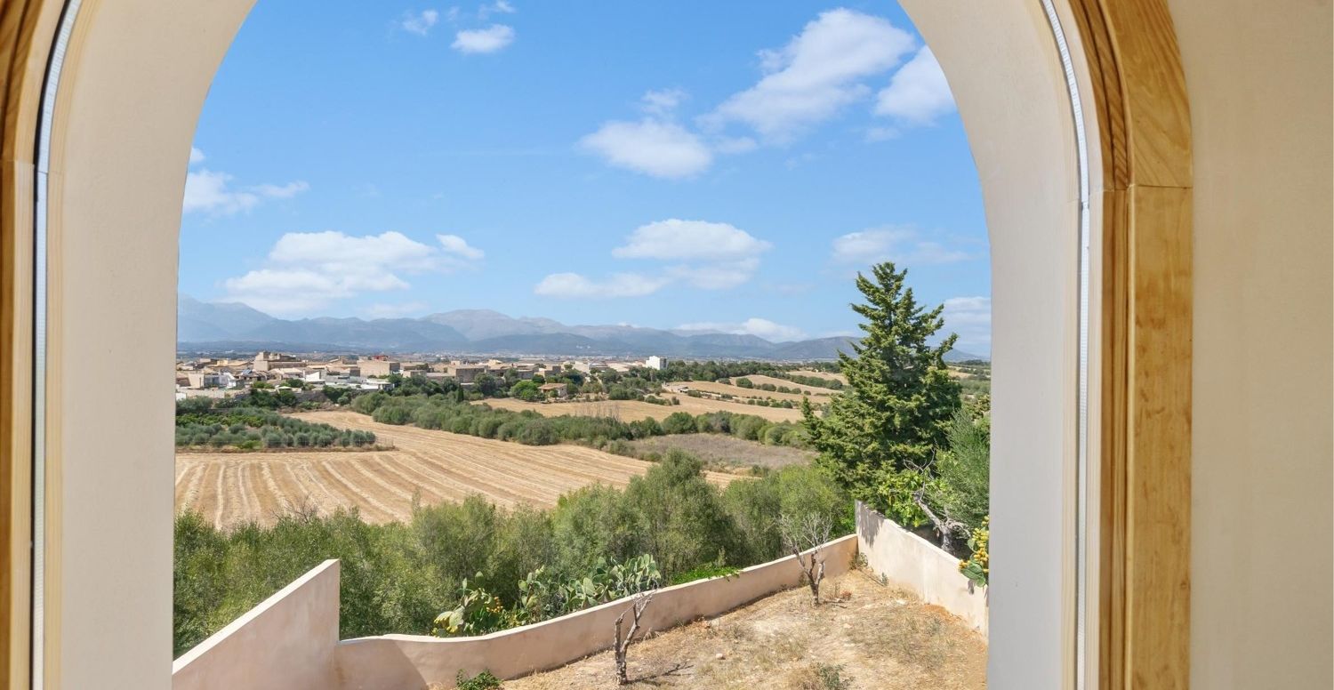 Haus-mit-Pool-und-Garten-in-Muro-Mallorca