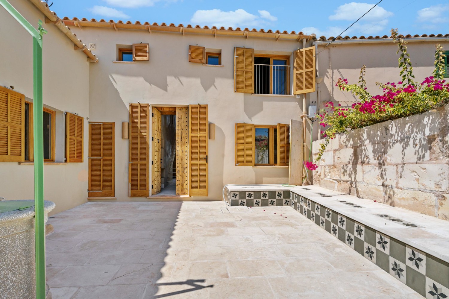 Haus-mit-Pool-und-Garten-in-Muro-Mallorca