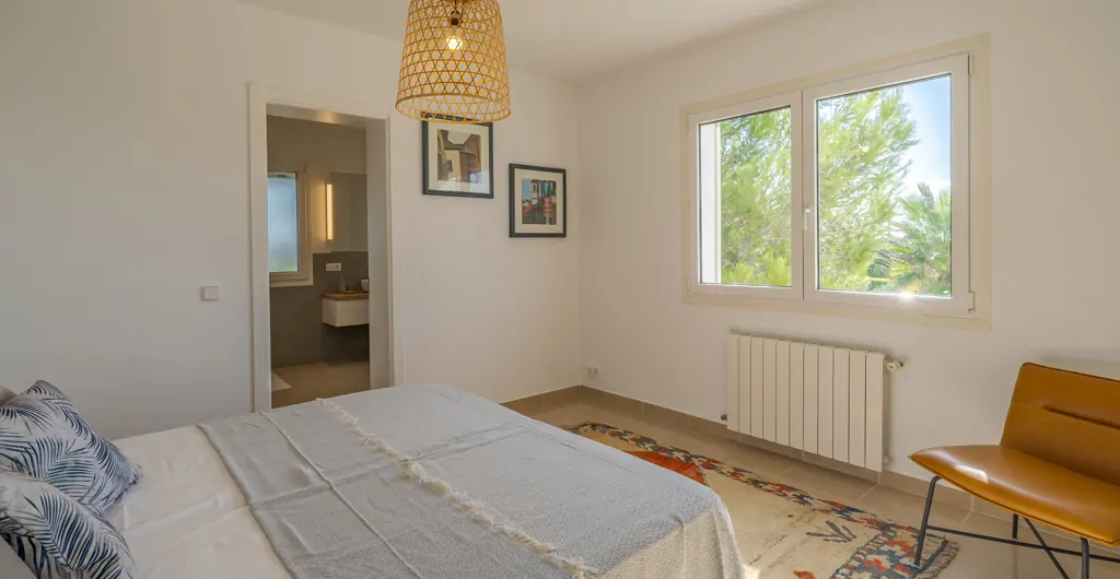 Moderne-villa-am-meer-in-Portocolom