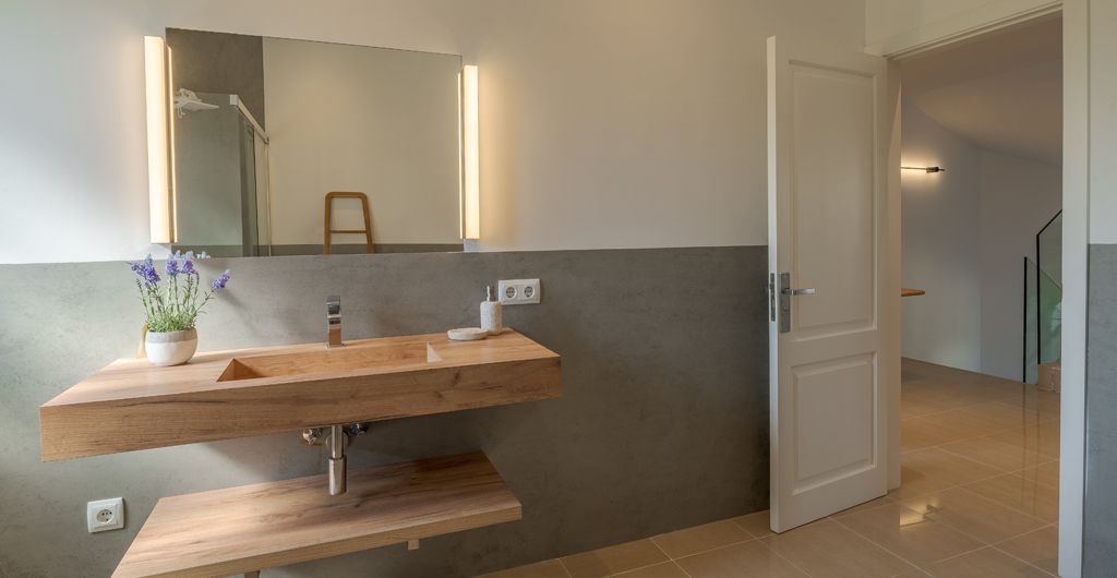 Moderne-villa-am-meer-in-Portocolom