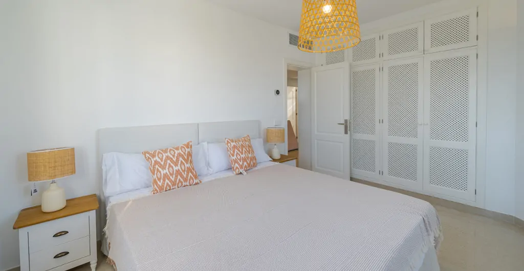 Moderne-villa-am-meer-in-Portocolom