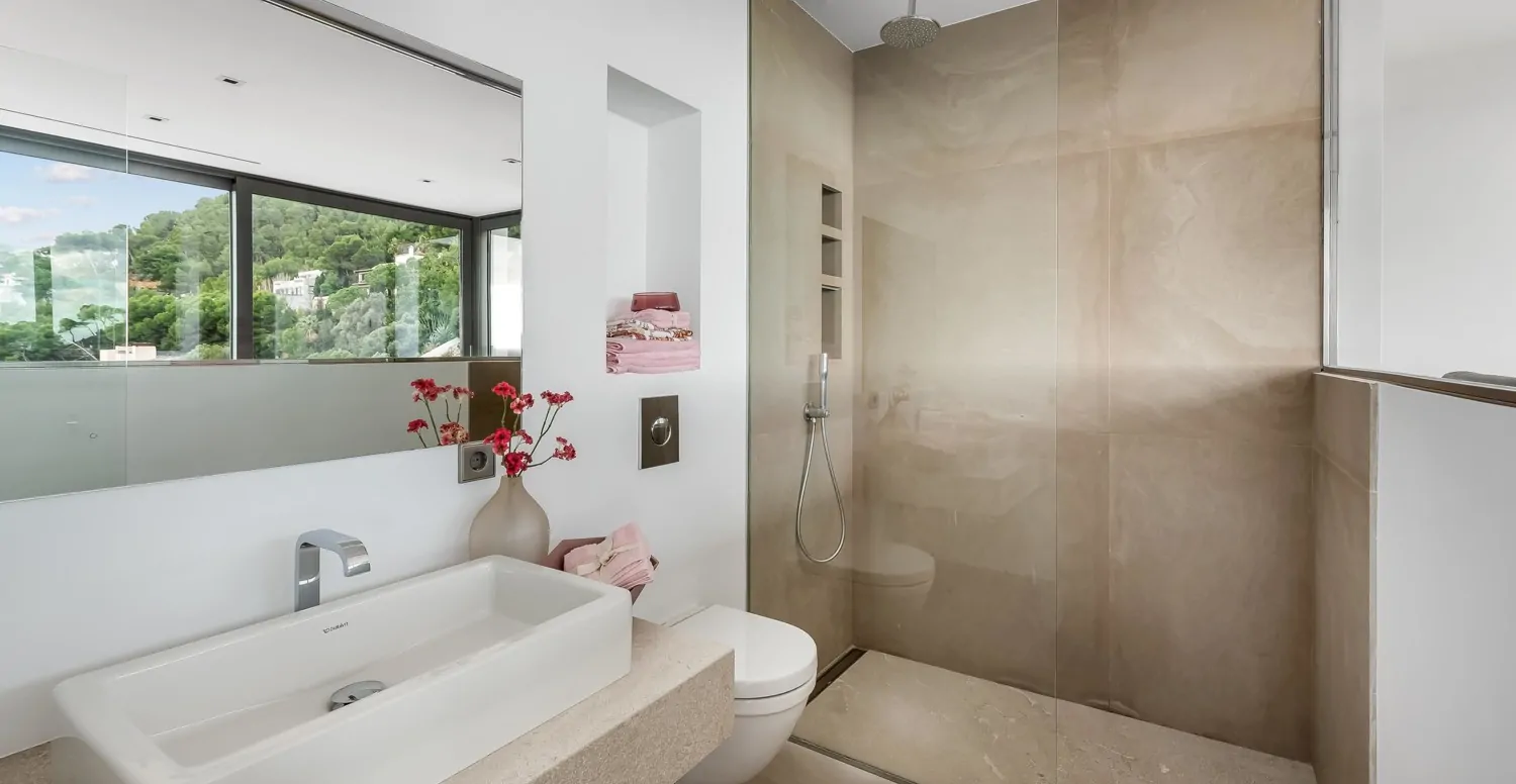 Moderne-Villa-in-Canyamel