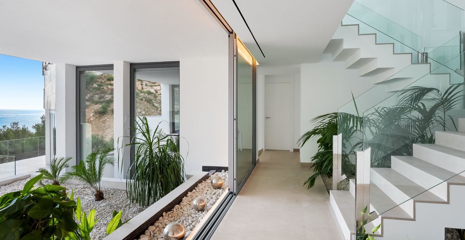 Moderne-Villa-in-Canyamel