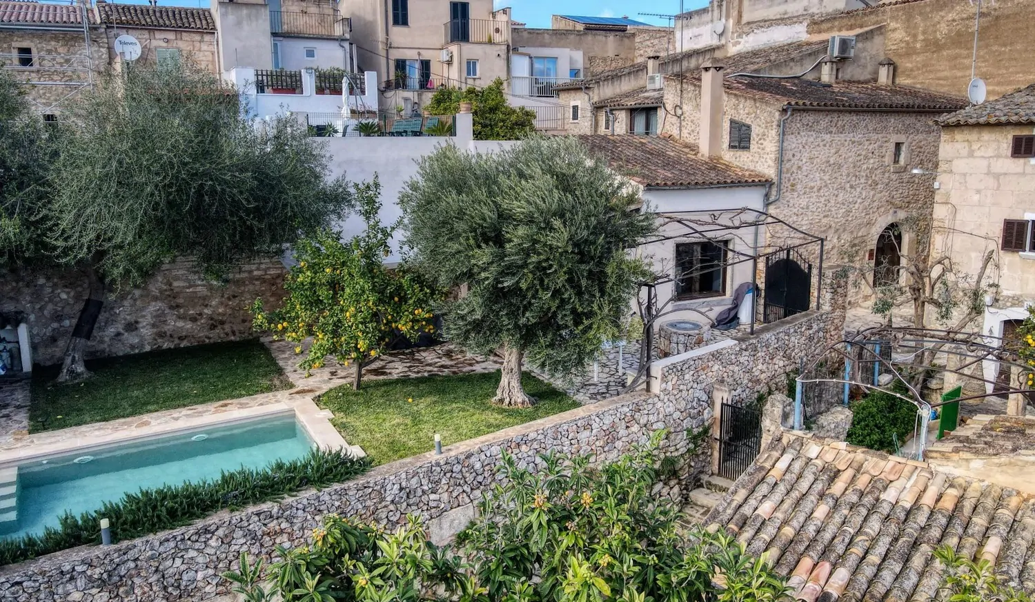 Haus-mit-Pool-in-Campanet