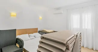 von_poll_real_estate_property_ES255251_image_19