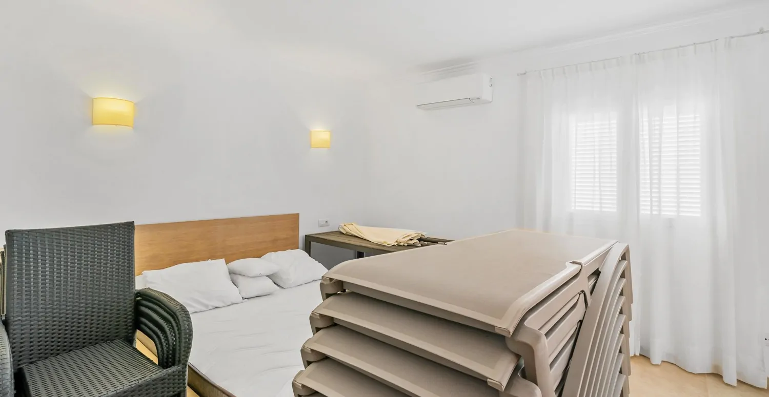 Villa-mit-Urlaubs-Lizenz-am-Meer-in-Colonia-Sant-Pere