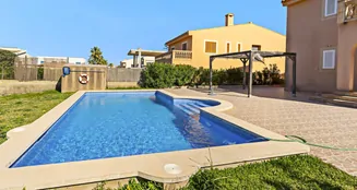 von_poll_real_estate_property_ES255251_image_1