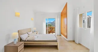 von_poll_real_estate_property_ES255251_image_9