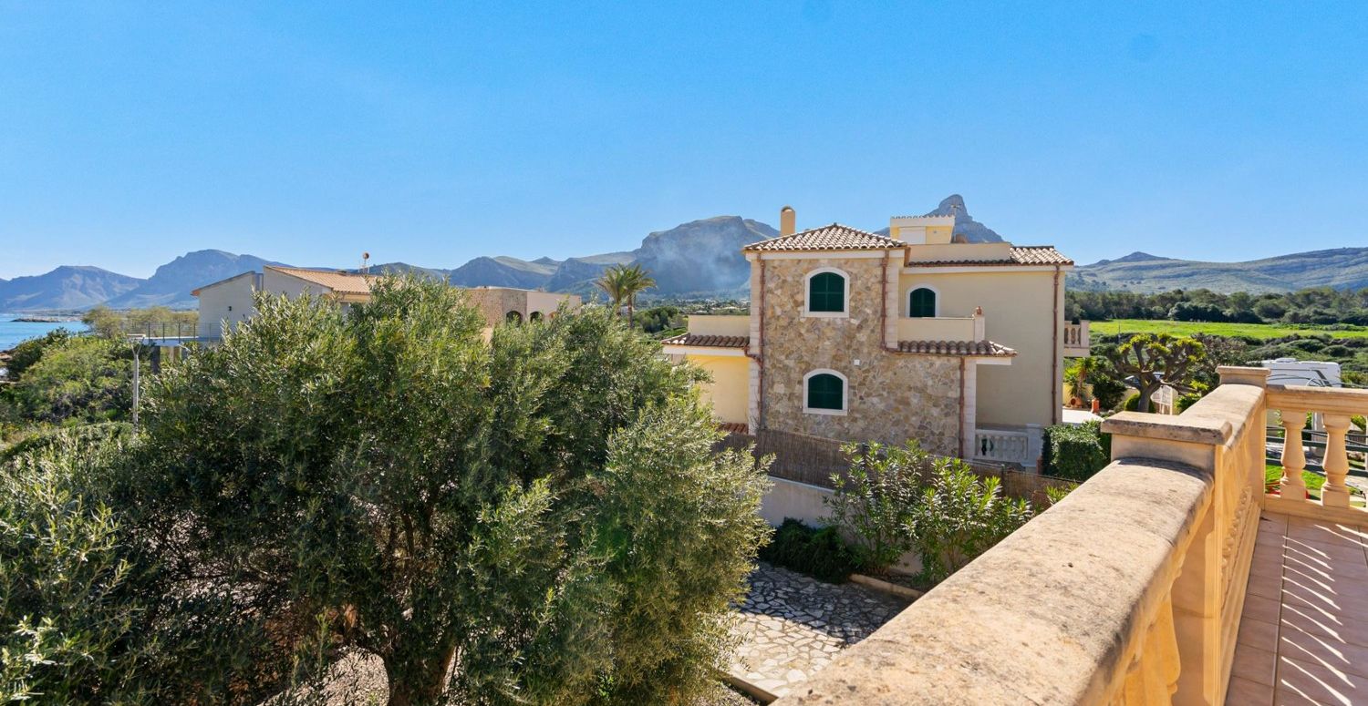 Villa-mit-Urlaubs-Lizenz-am-Meer-in-Colonia-Sant-Pere