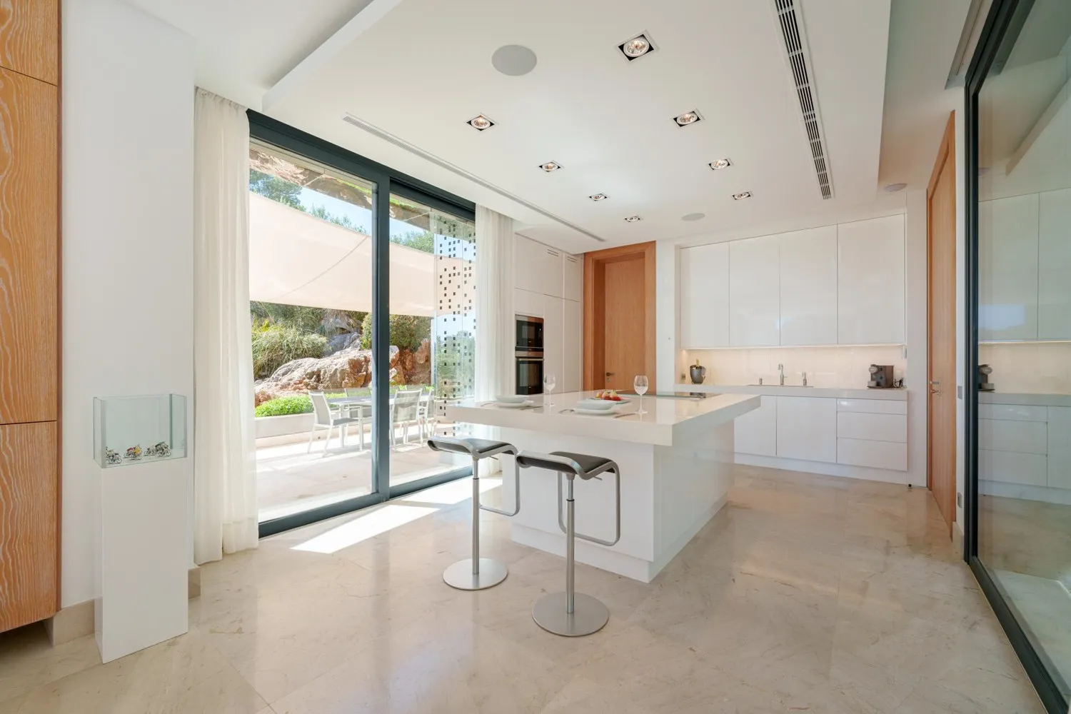Luxus-Villa-mit-Meerblick-in-Canyamel