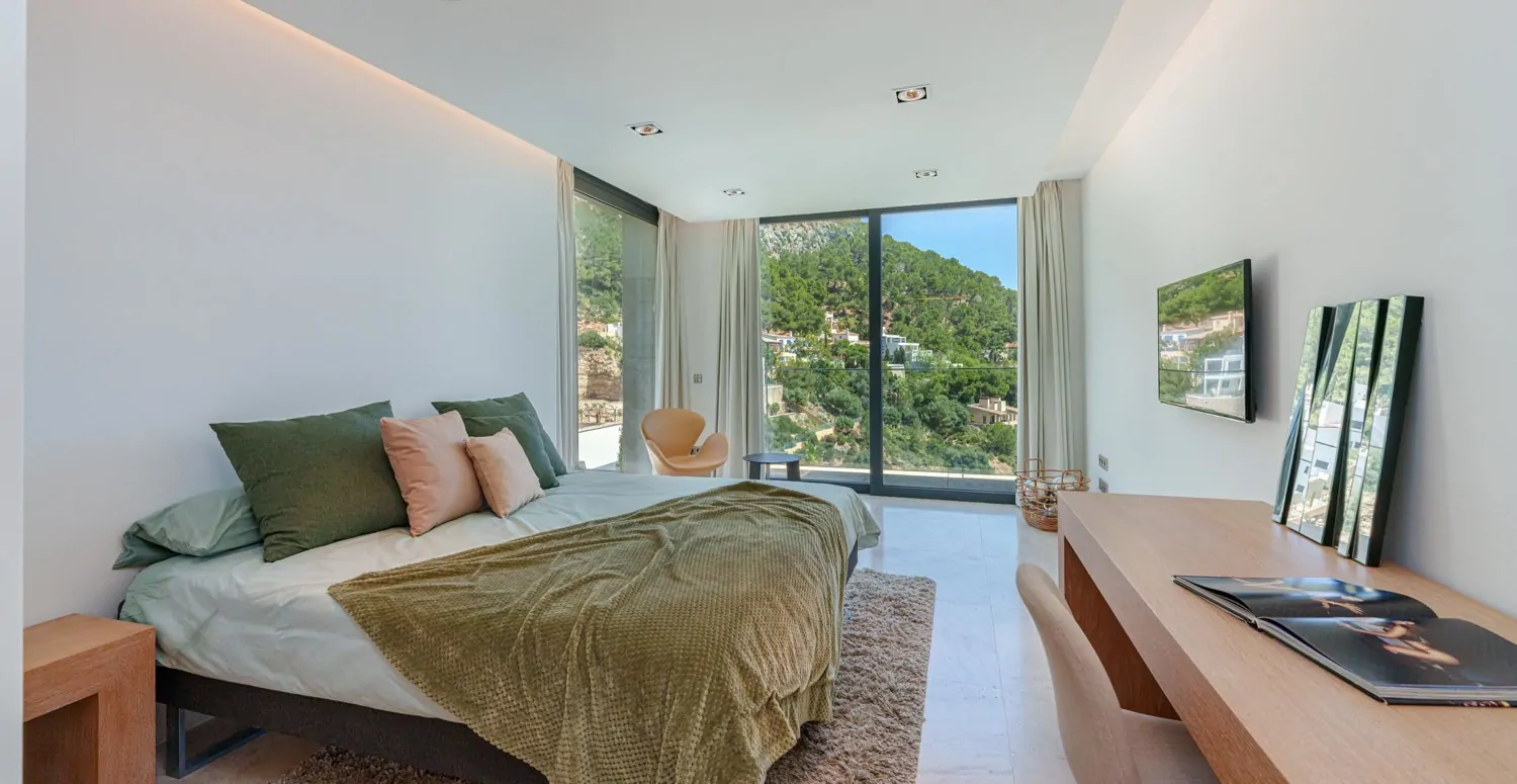 Luxus-Villa-mit-Meerblick-in-Canyamel