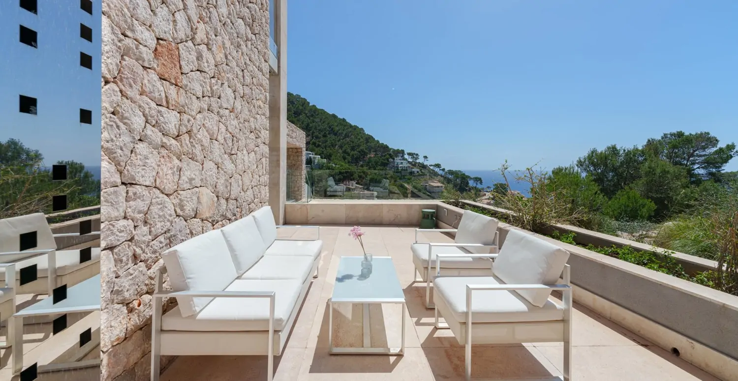 Luxus-Villa-mit-Meerblick-in-Canyamel