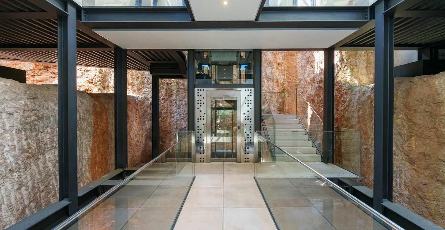 Luxus-Villa-mit-Meerblick-in-Canyamel