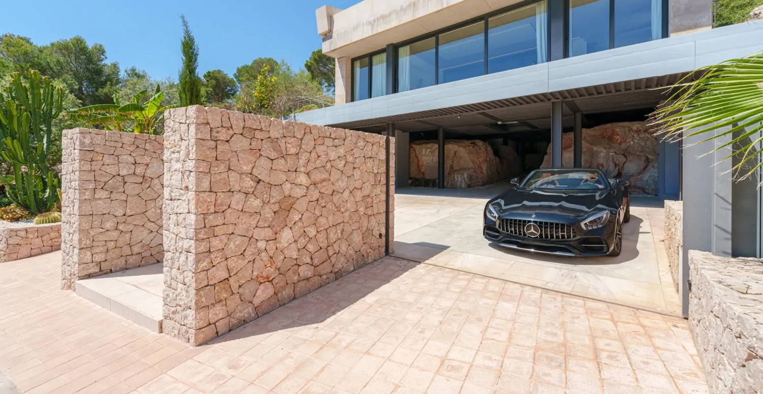 Luxus-Villa-mit-Meerblick-in-Canyamel