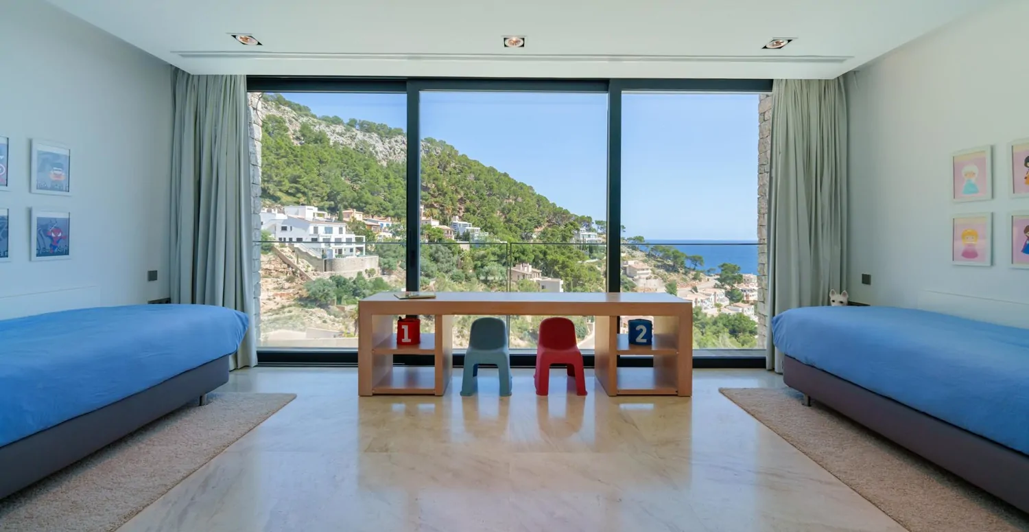 Luxus-Villa-mit-Meerblick-in-Canyamel