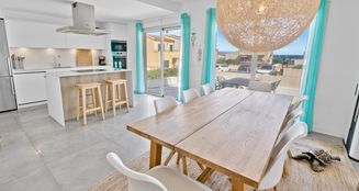 von_poll_real_estate_property_ES255261_image_1