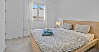 von_poll_real_estate_property_ES255261_image_13
