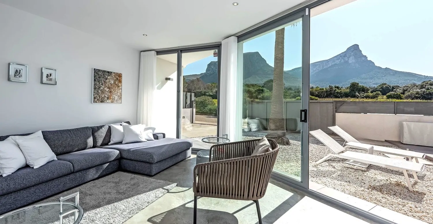 Villa-mit-Lizenz-zur-Ferienvermietung-in-Colonia-de-Sant-Pere