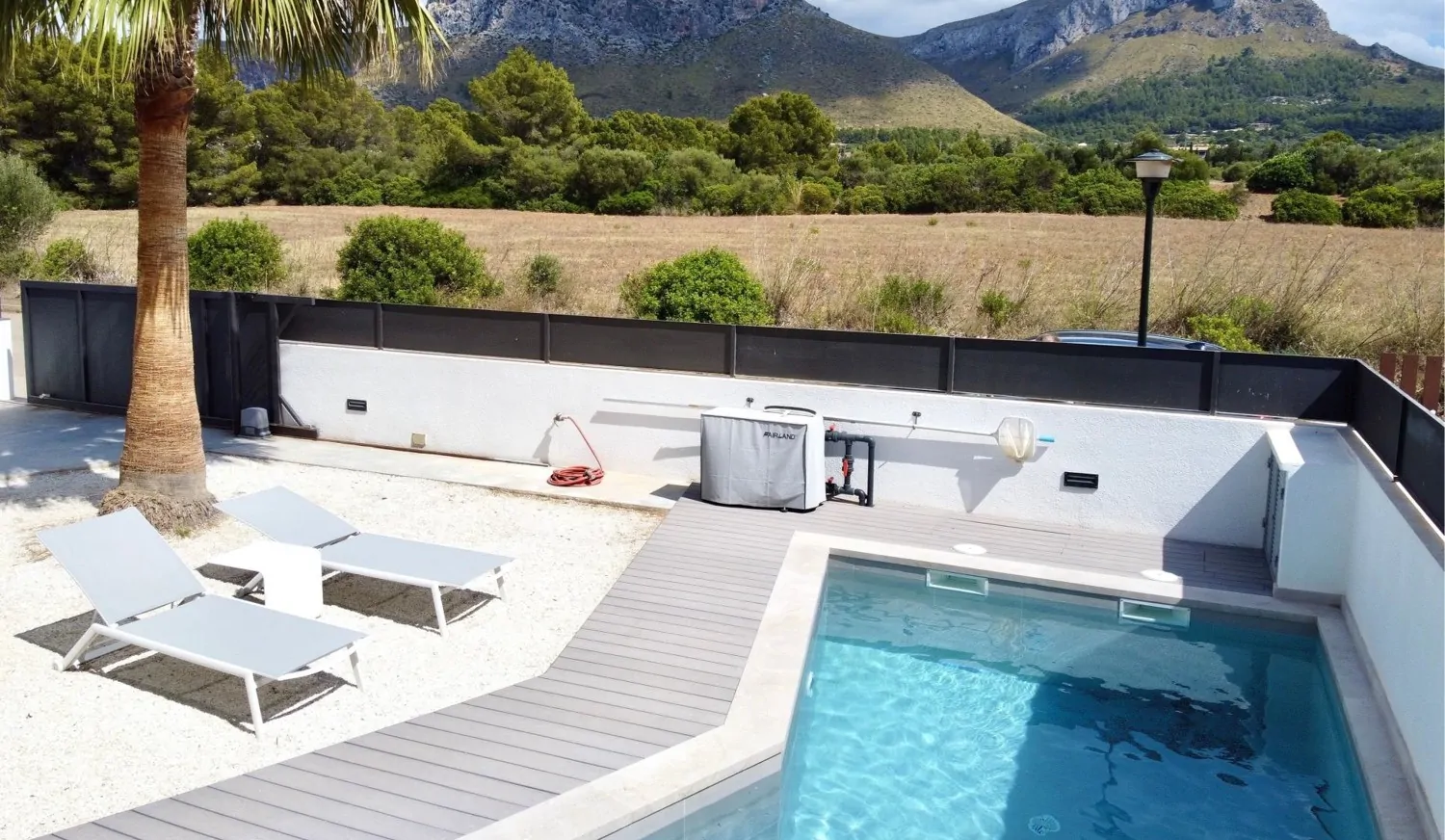 Villa-mit-Lizenz-zur-Ferienvermietung-in-Colonia-de-Sant-Pere