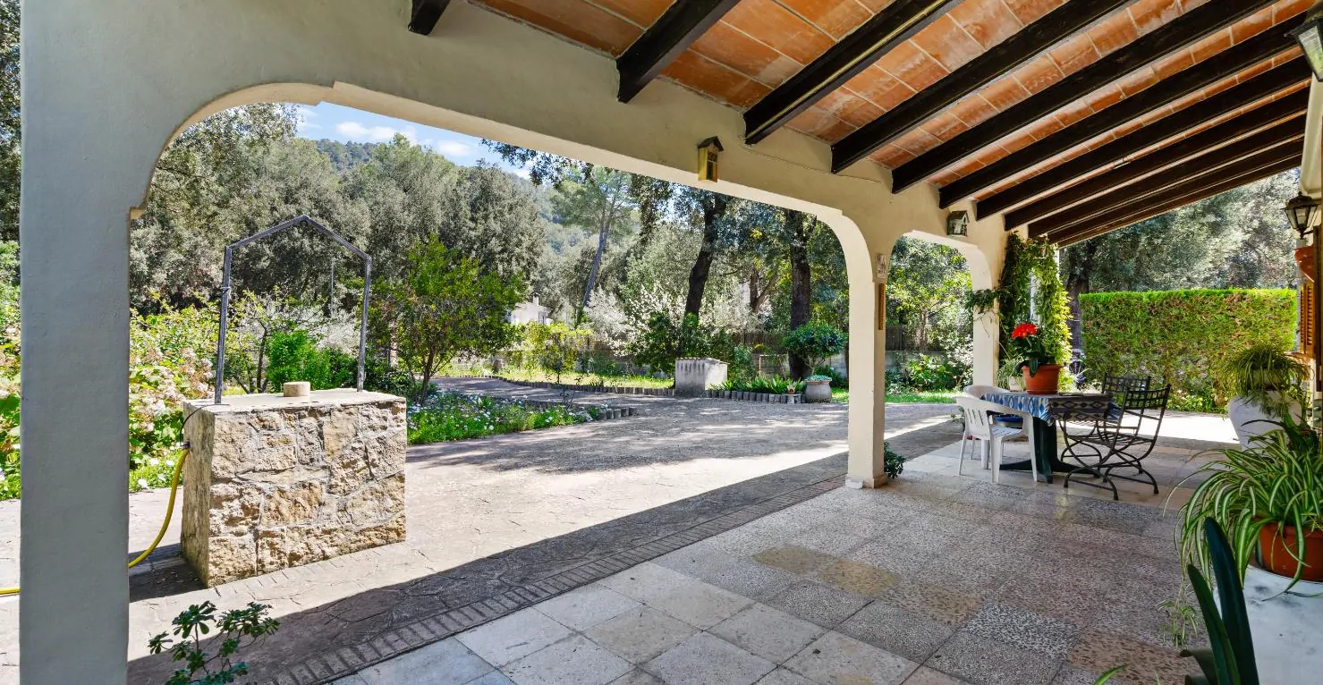 Schöne-Finca-mit-Pool-in-Crestatx