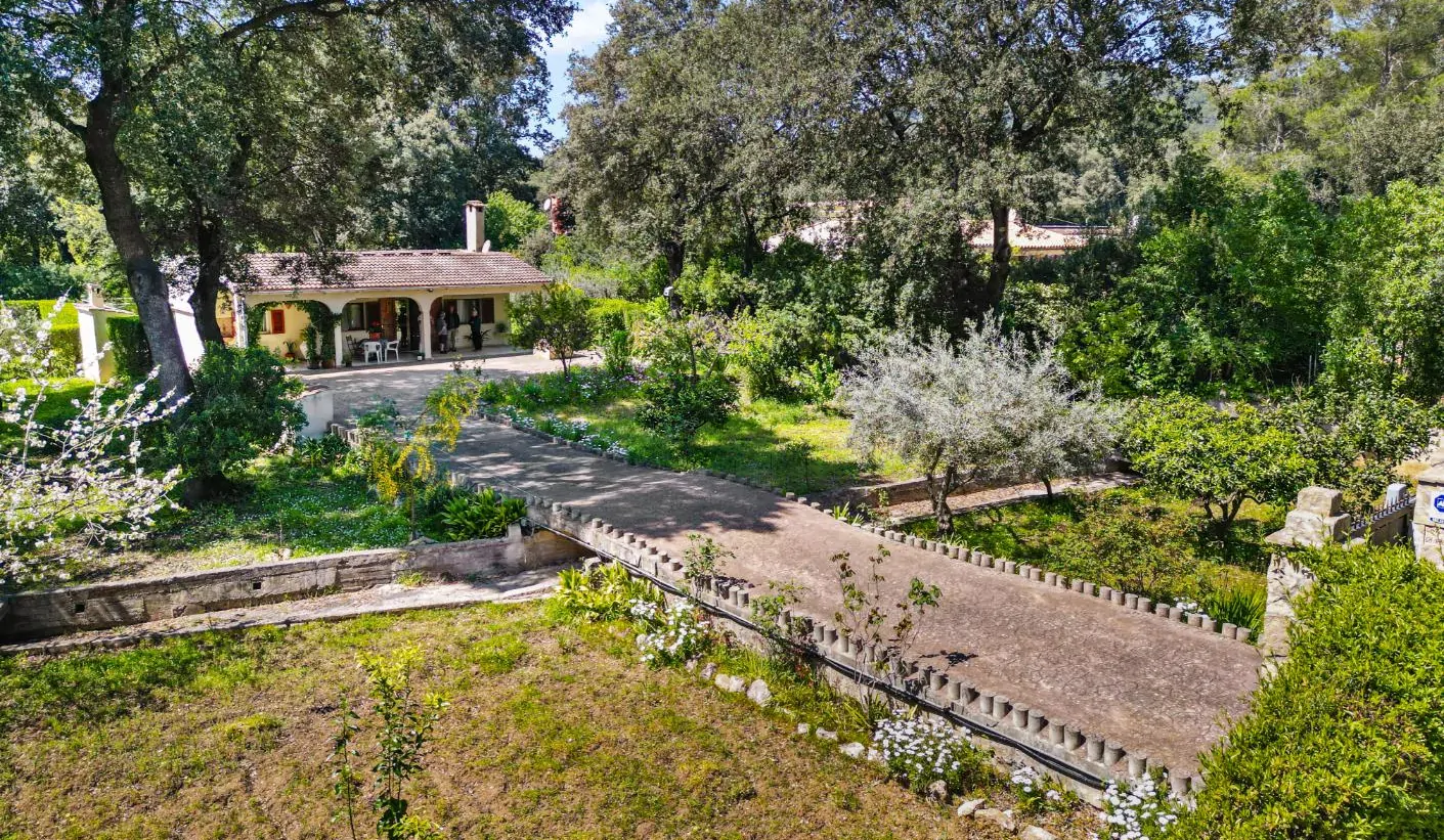 Schöne-Finca-mit-Pool-in-Crestatx