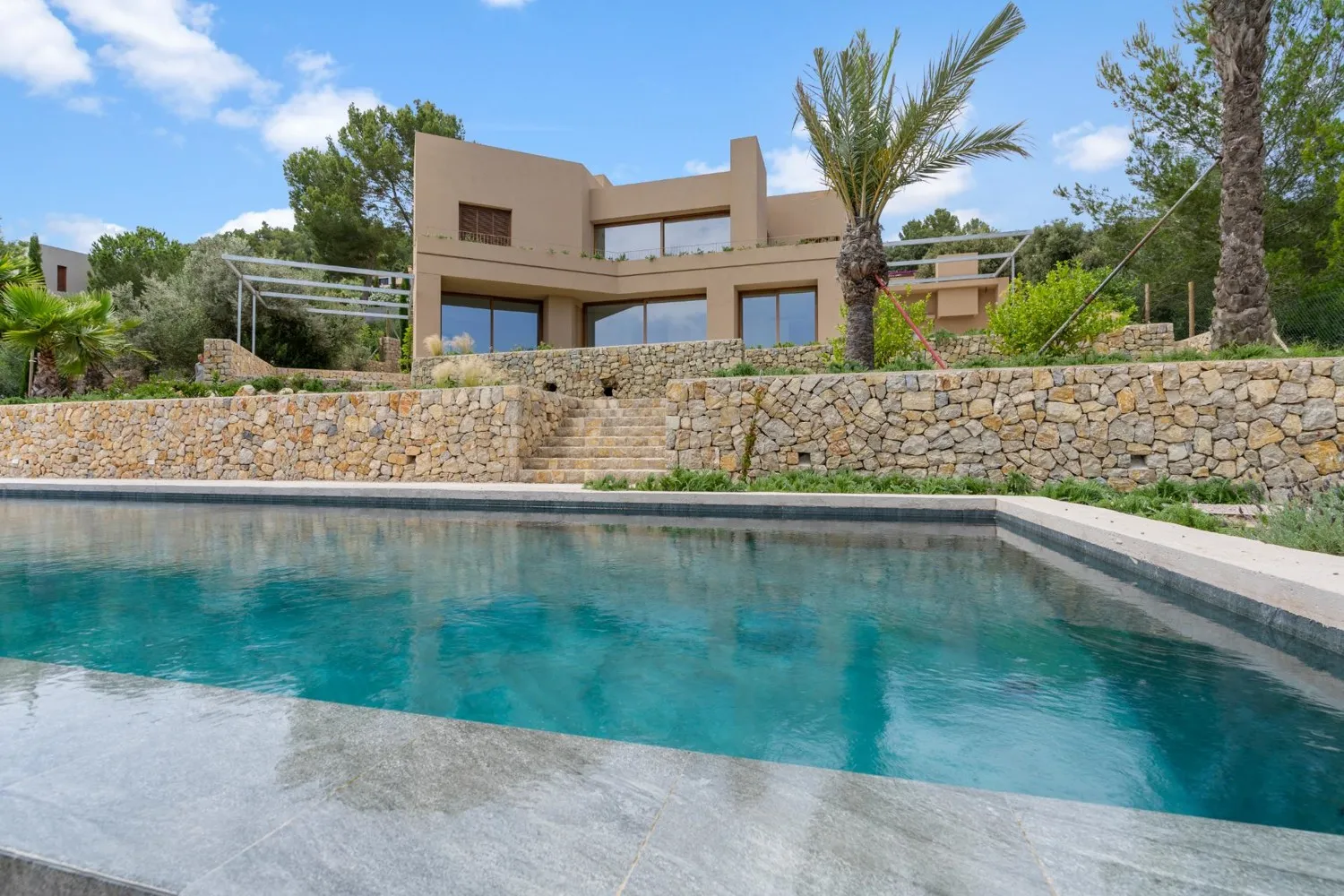 Neu-Villa-im-Golf-von-Pollensa