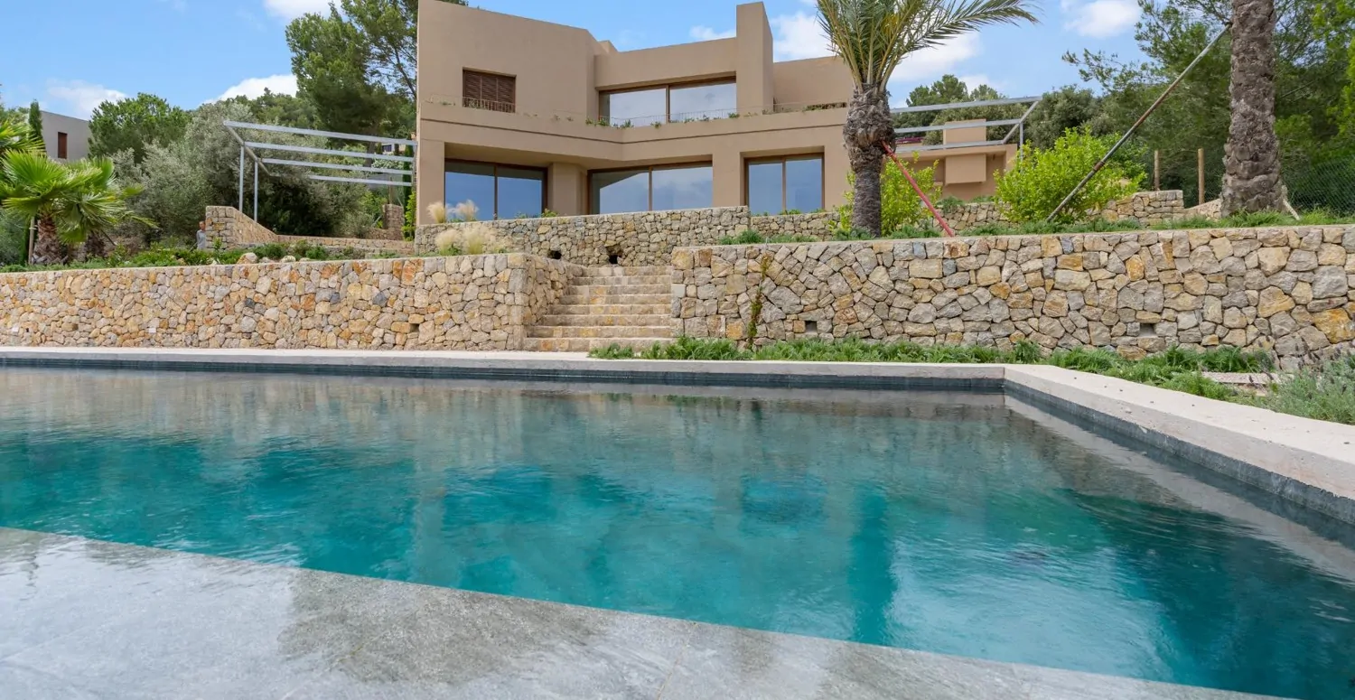 Neu-Villa-im-Golf-von-Pollensa