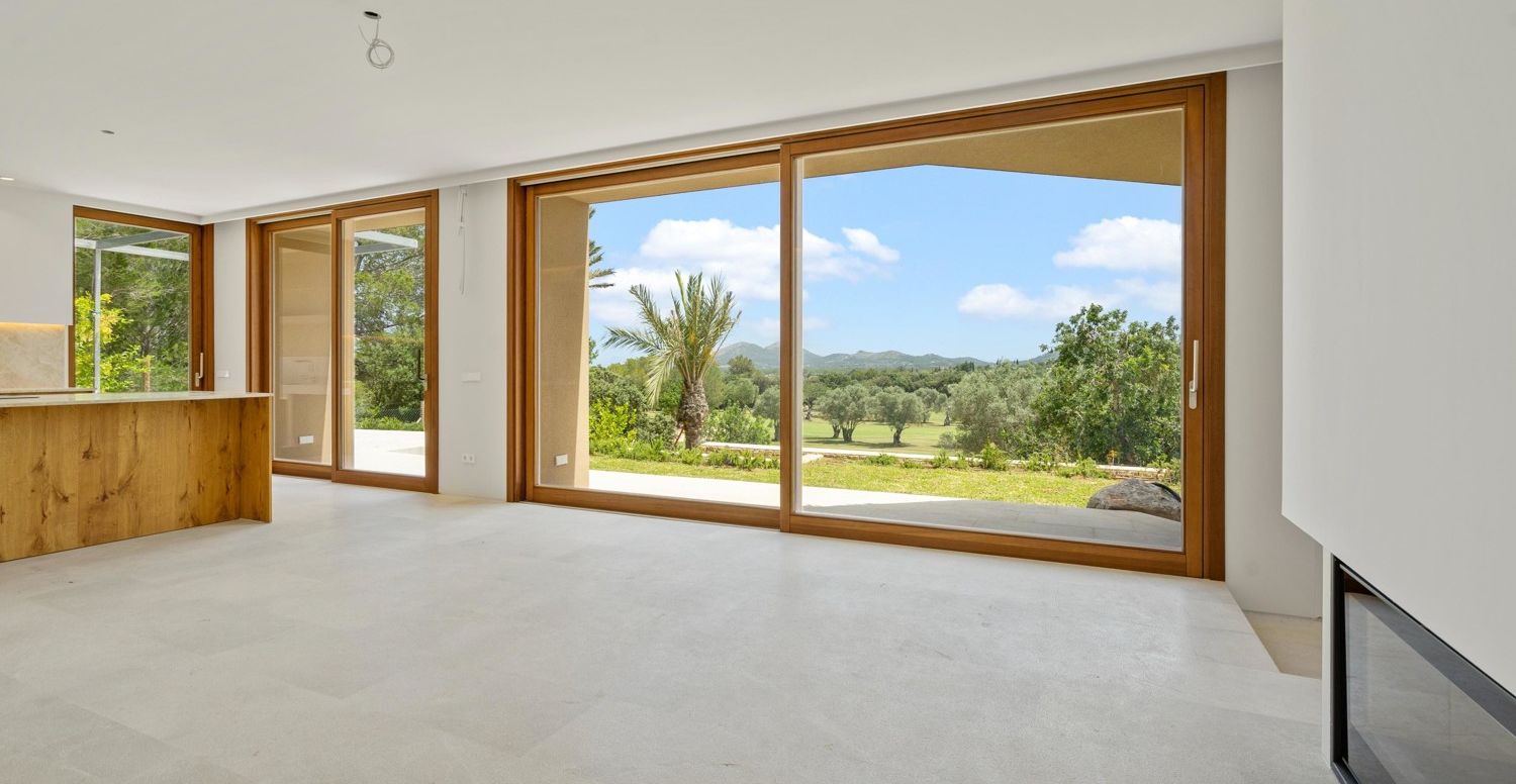 Neu-Villa-im-Golf-von-Pollensa