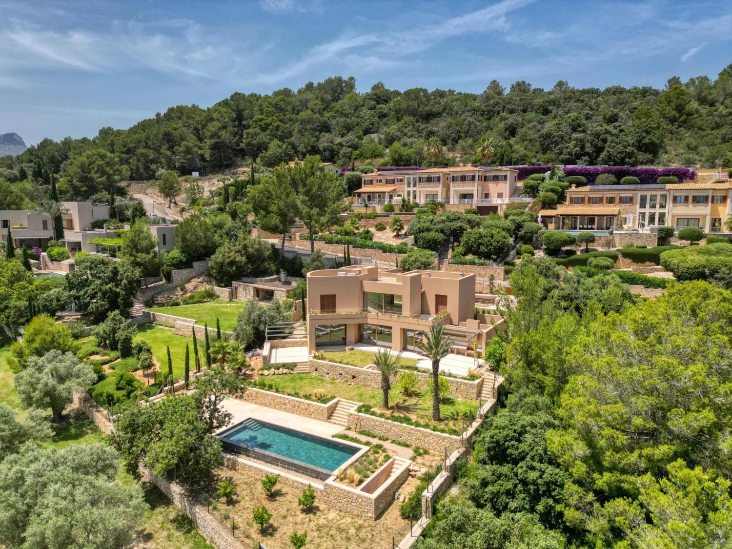 Neu-Villa-im-Golf-von-Pollensa