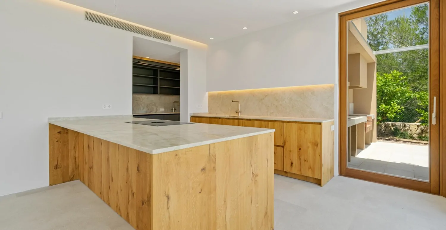 Neu-Villa-im-Golf-von-Pollensa