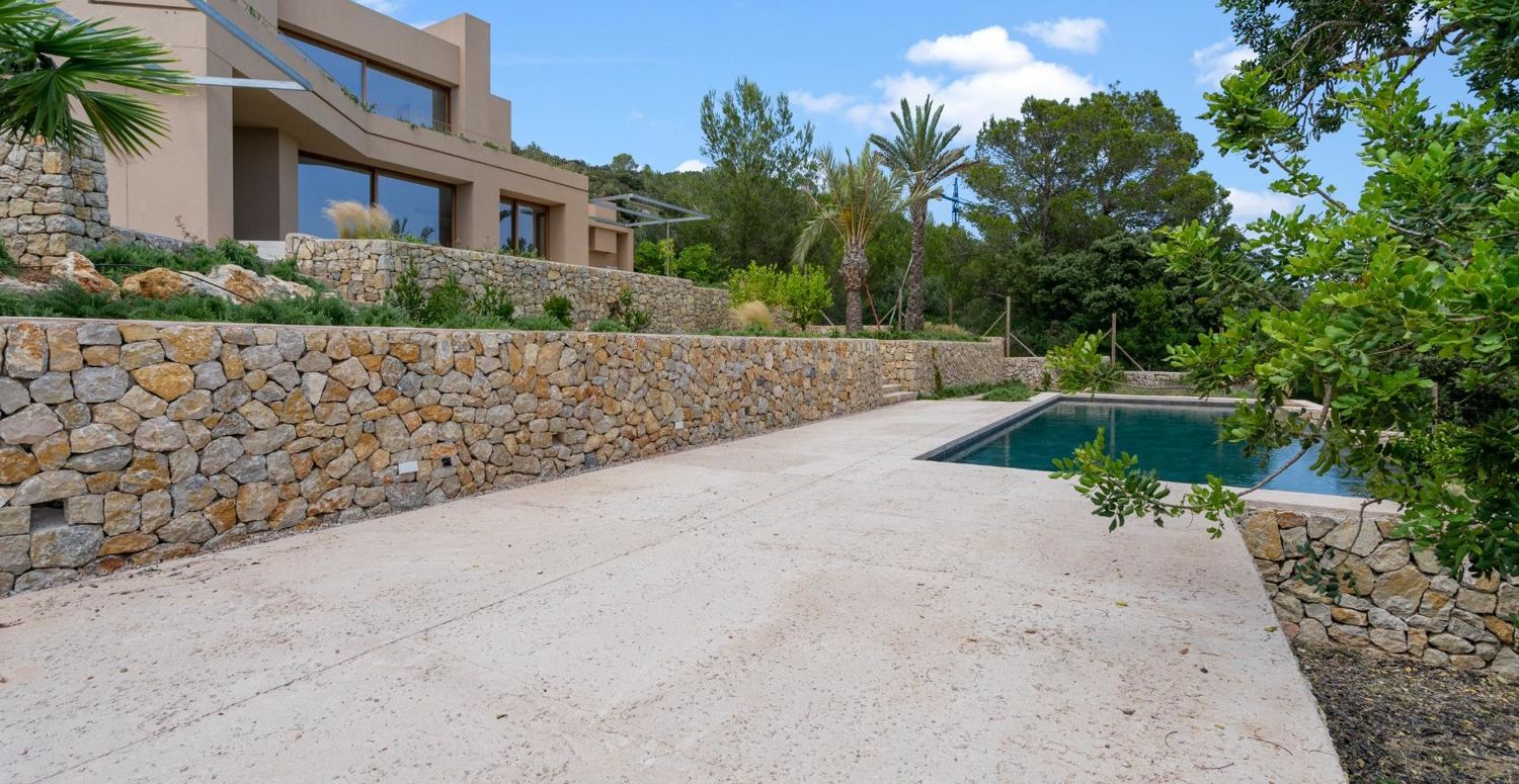 Neu-Villa-im-Golf-von-Pollensa