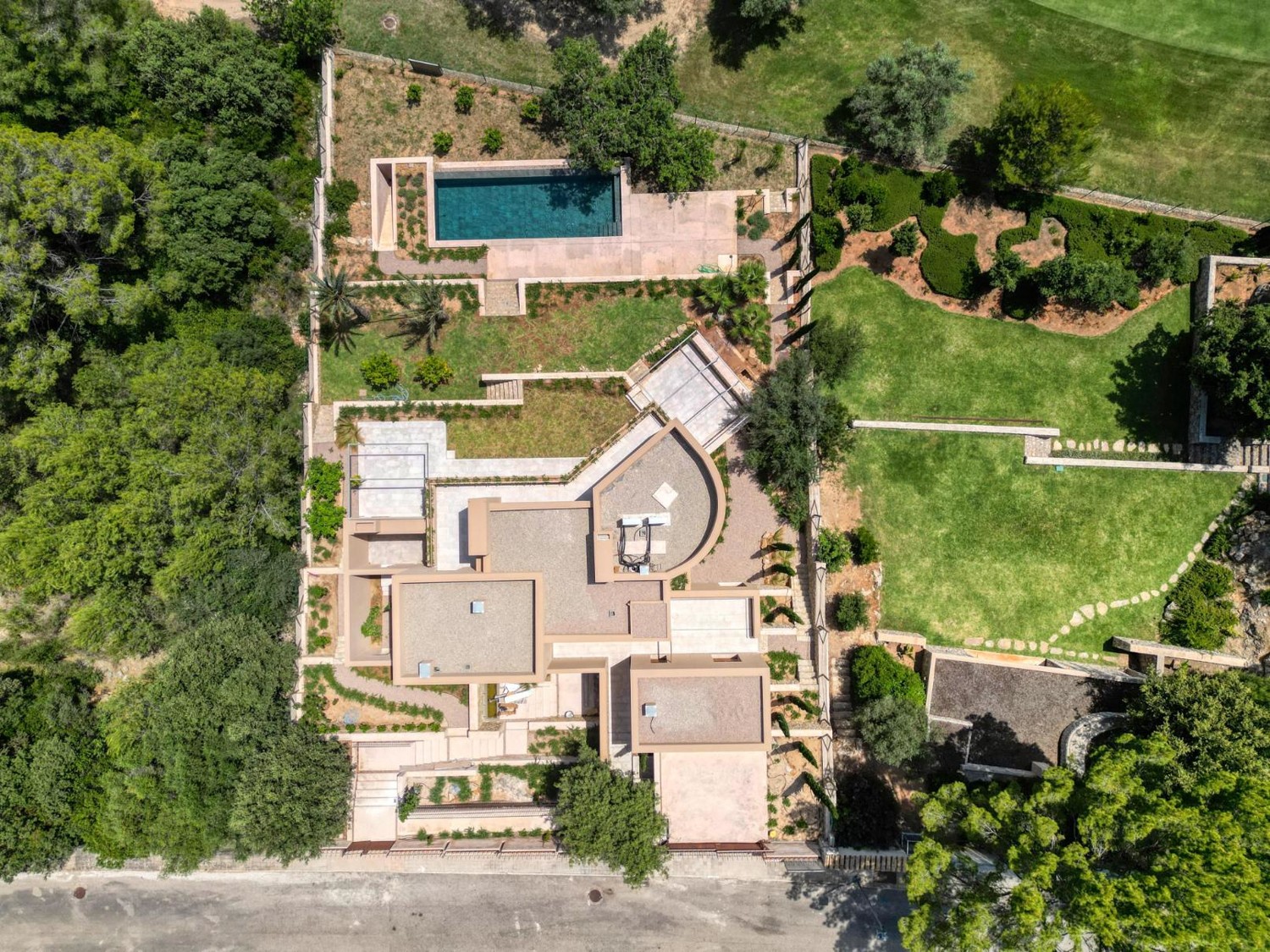 Neu-Villa-im-Golf-von-Pollensa