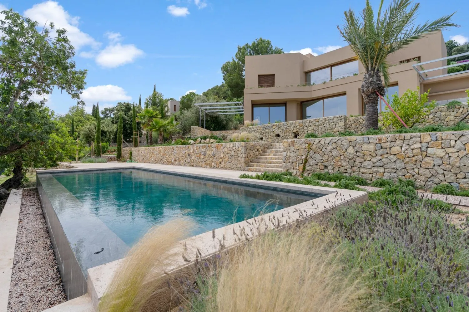 Neu-Villa-im-Golf-von-Pollensa