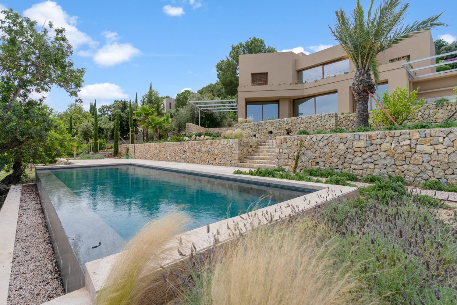 Neu-Villa-im-Golf-von-Pollensa