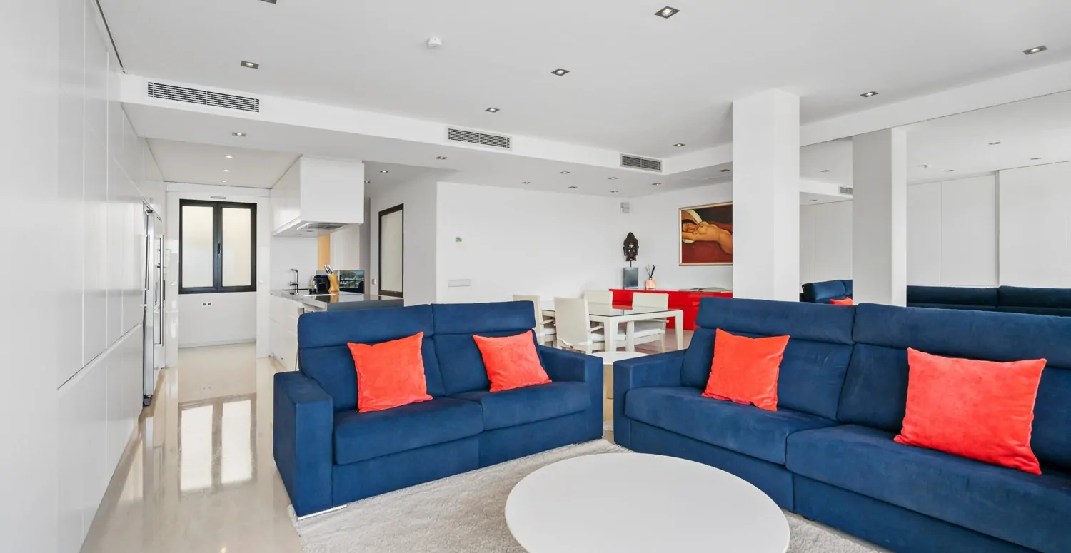 Moderne-Wohnung-in-erster-Reihe-in-Puerto-de-Alcudia