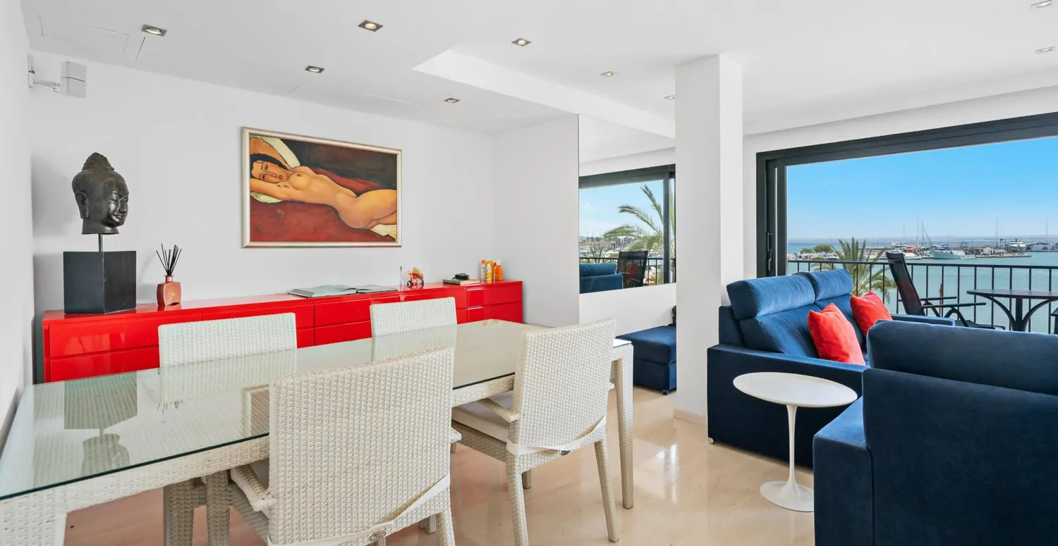 Moderne-Wohnung-in-erster-Reihe-in-Puerto-de-Alcudia