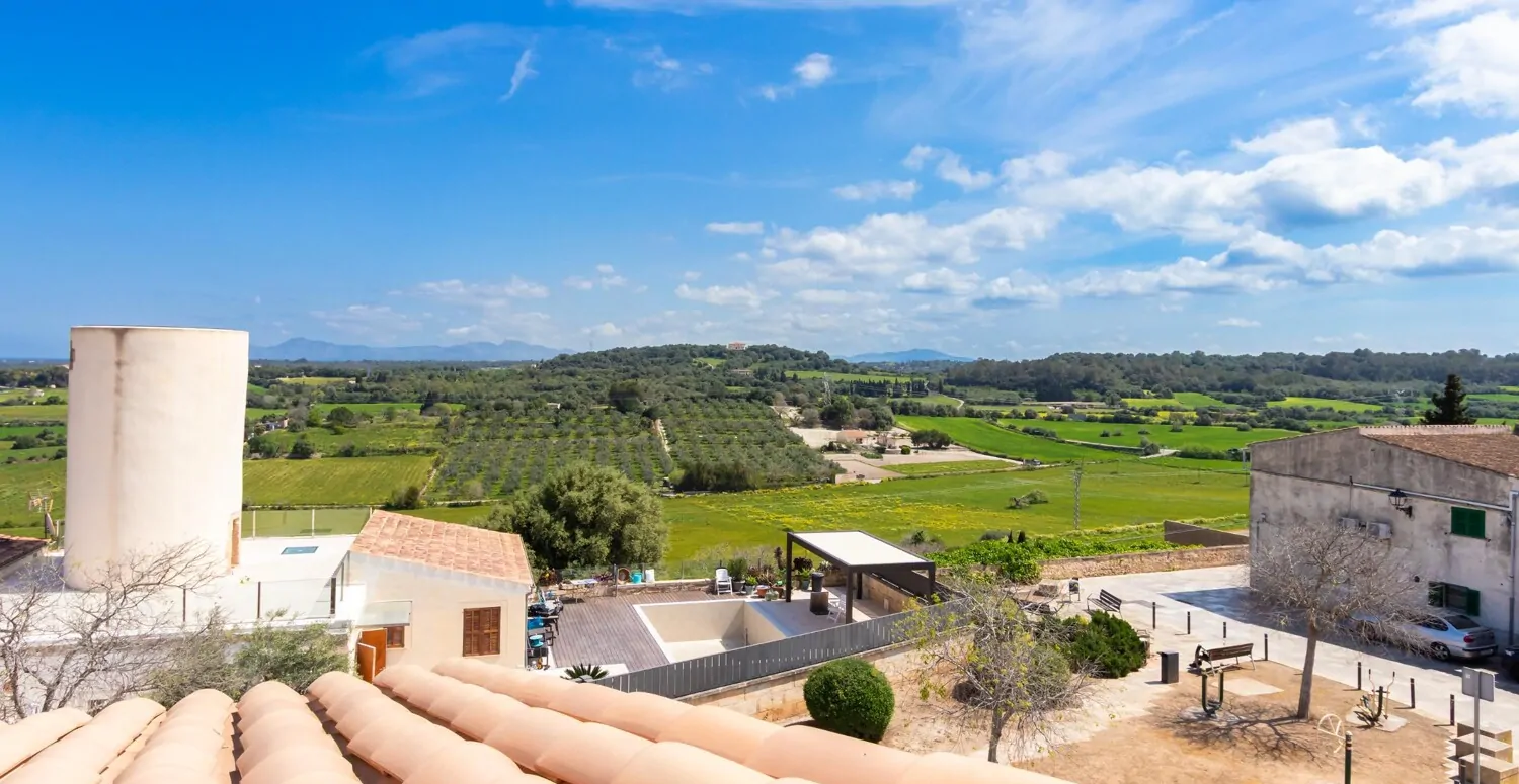 Stadthaus-mit-Privatsphäre-und-fantastischer-Aussicht-in-Muro