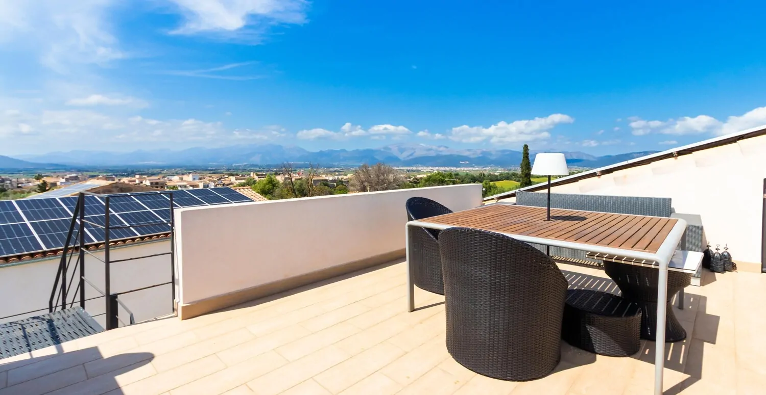 Stadthaus-mit-Privatsphäre-und-fantastischer-Aussicht-in-Muro