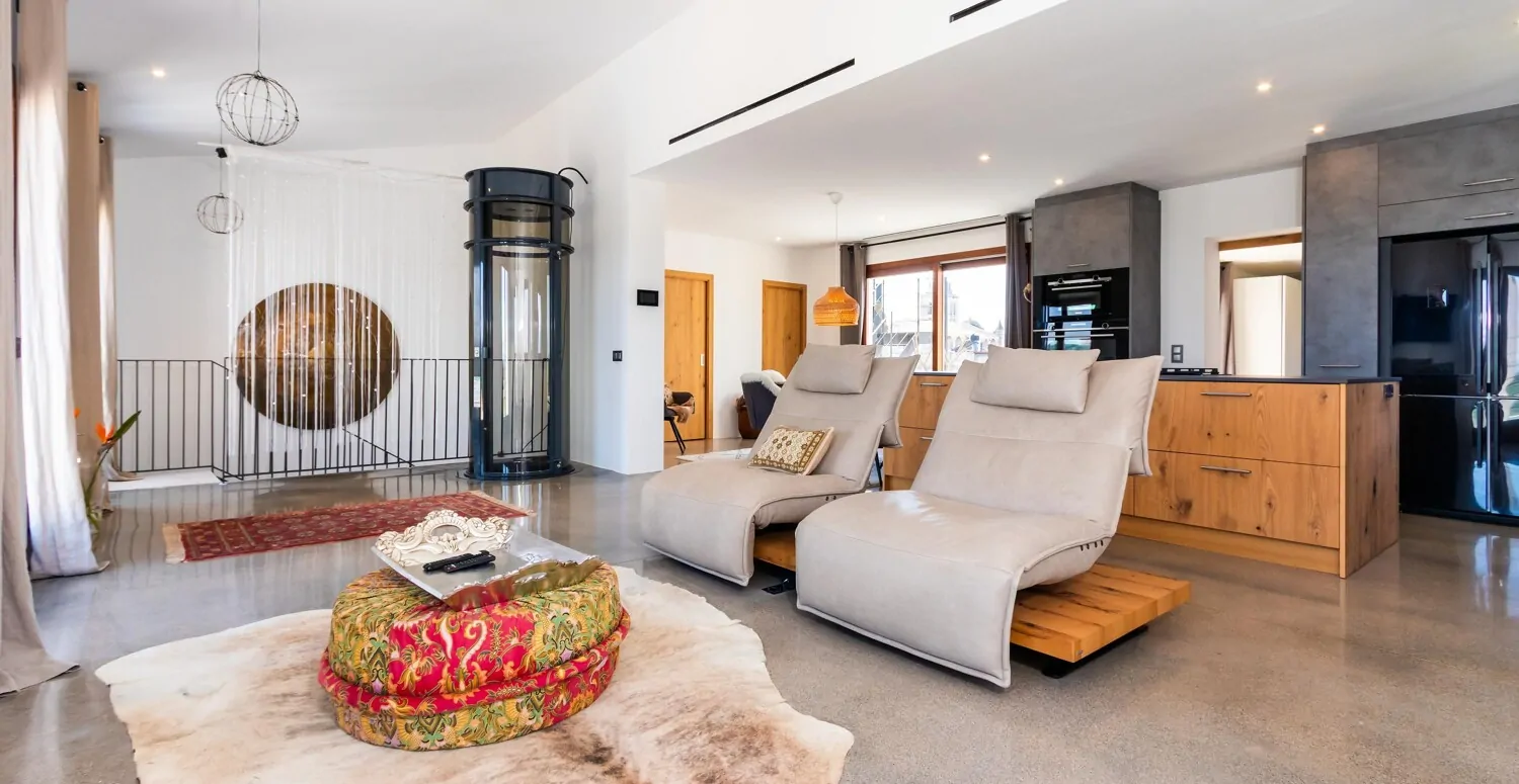 Stadthaus-mit-Privatsphäre-und-fantastischer-Aussicht-in-Muro