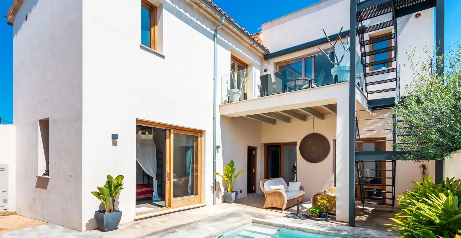 Stadthaus-mit-Privatsphäre-und-fantastischer-Aussicht-in-Muro