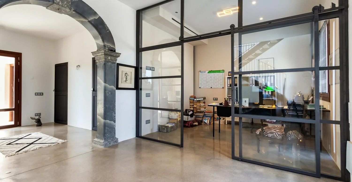 Stadthaus-mit-Privatsphäre-und-fantastischer-Aussicht-in-Muro